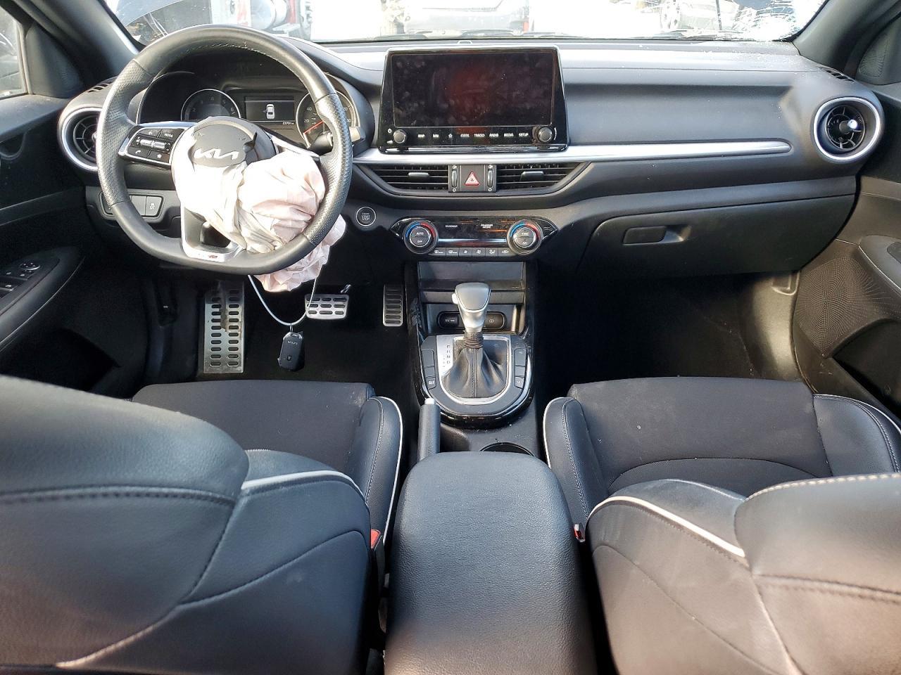 2023 KIA Forte gt Line