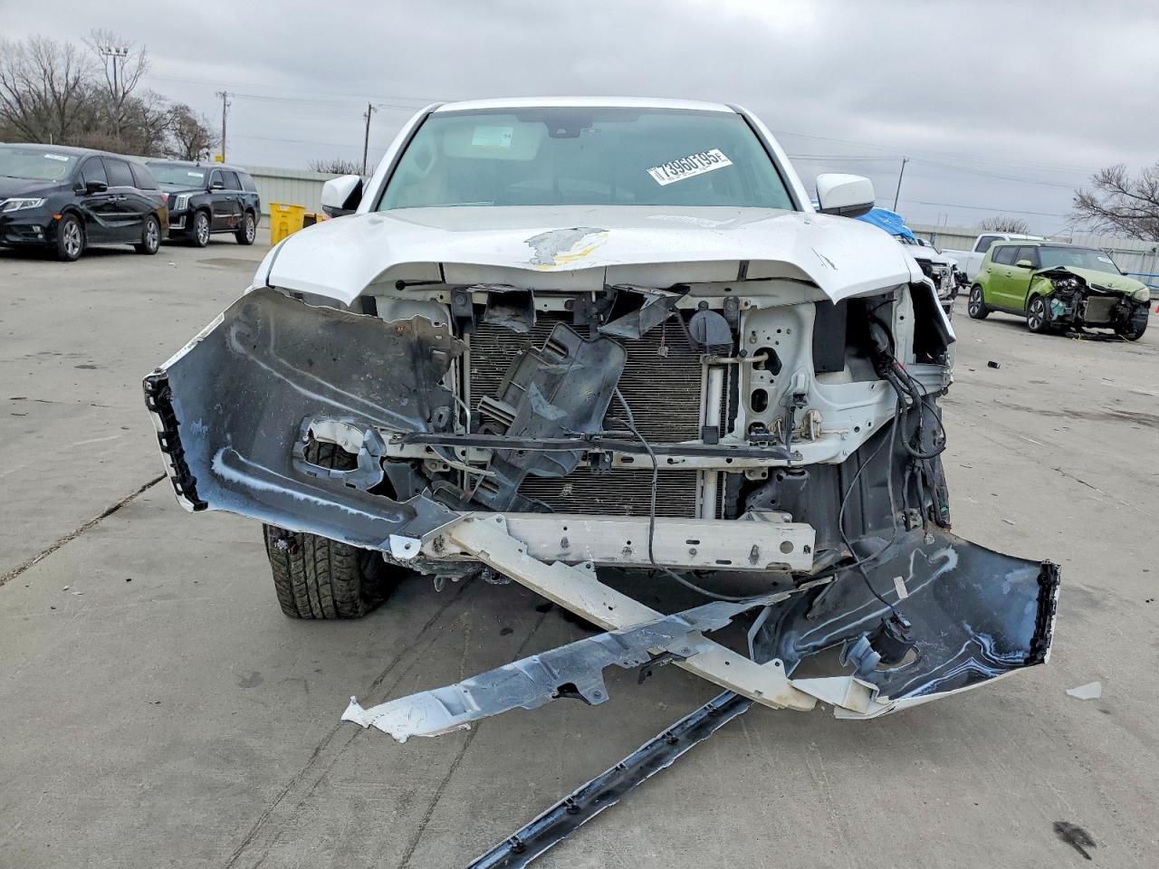 2019 Toyota Tacoma SR