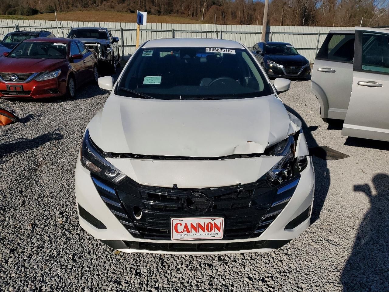 2025 Nissan Versa sv