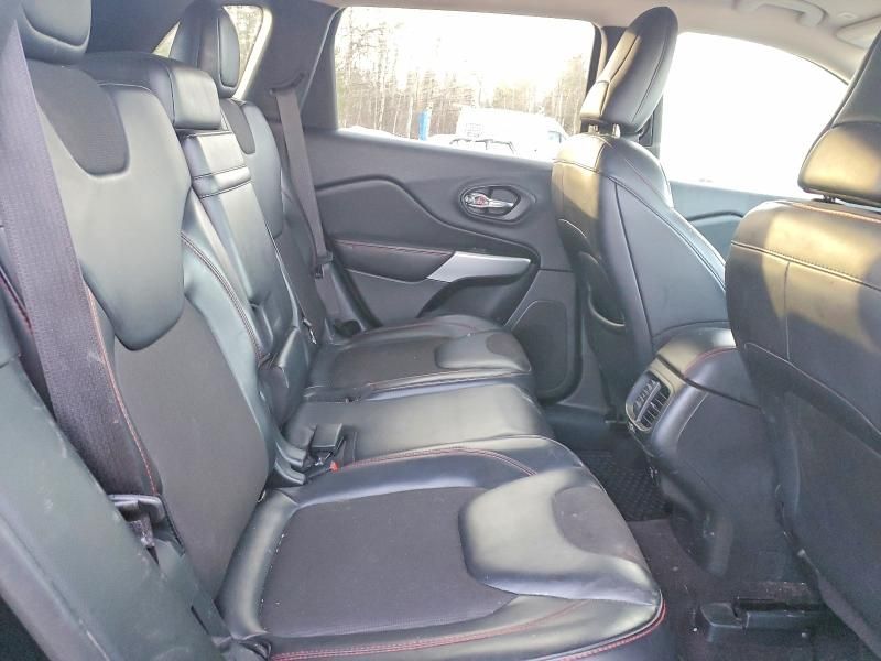 2018 Jeep Cherokee Trailhawk