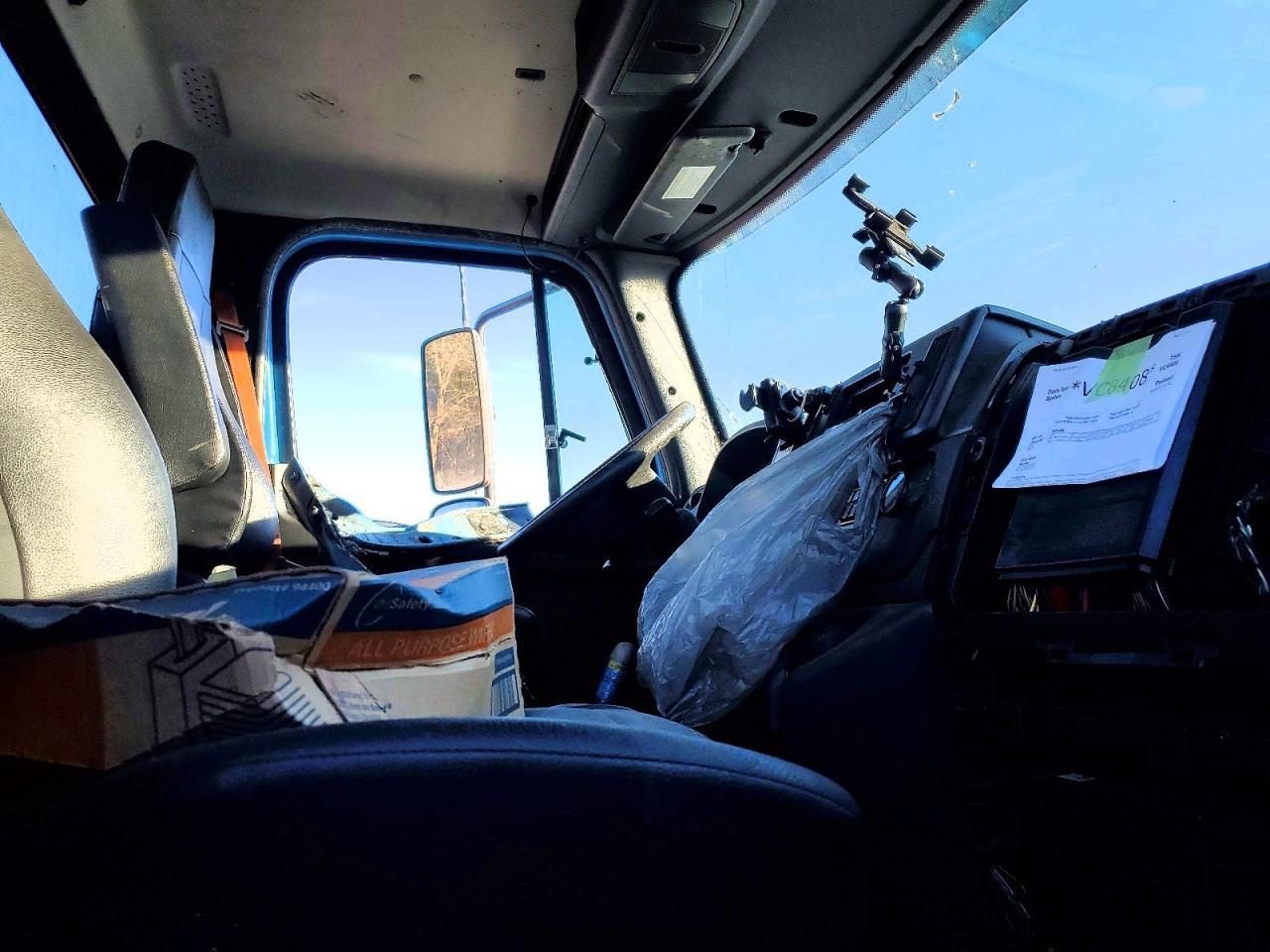 2024 Freightliner 114SD Semi Truck