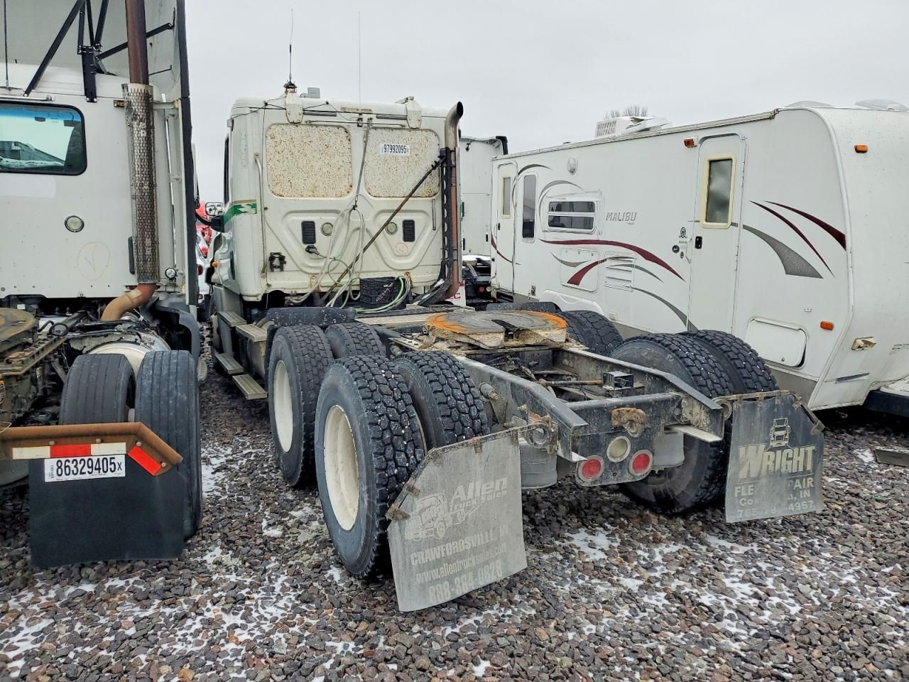 2013 Freightliner Cascadia Semi Truck