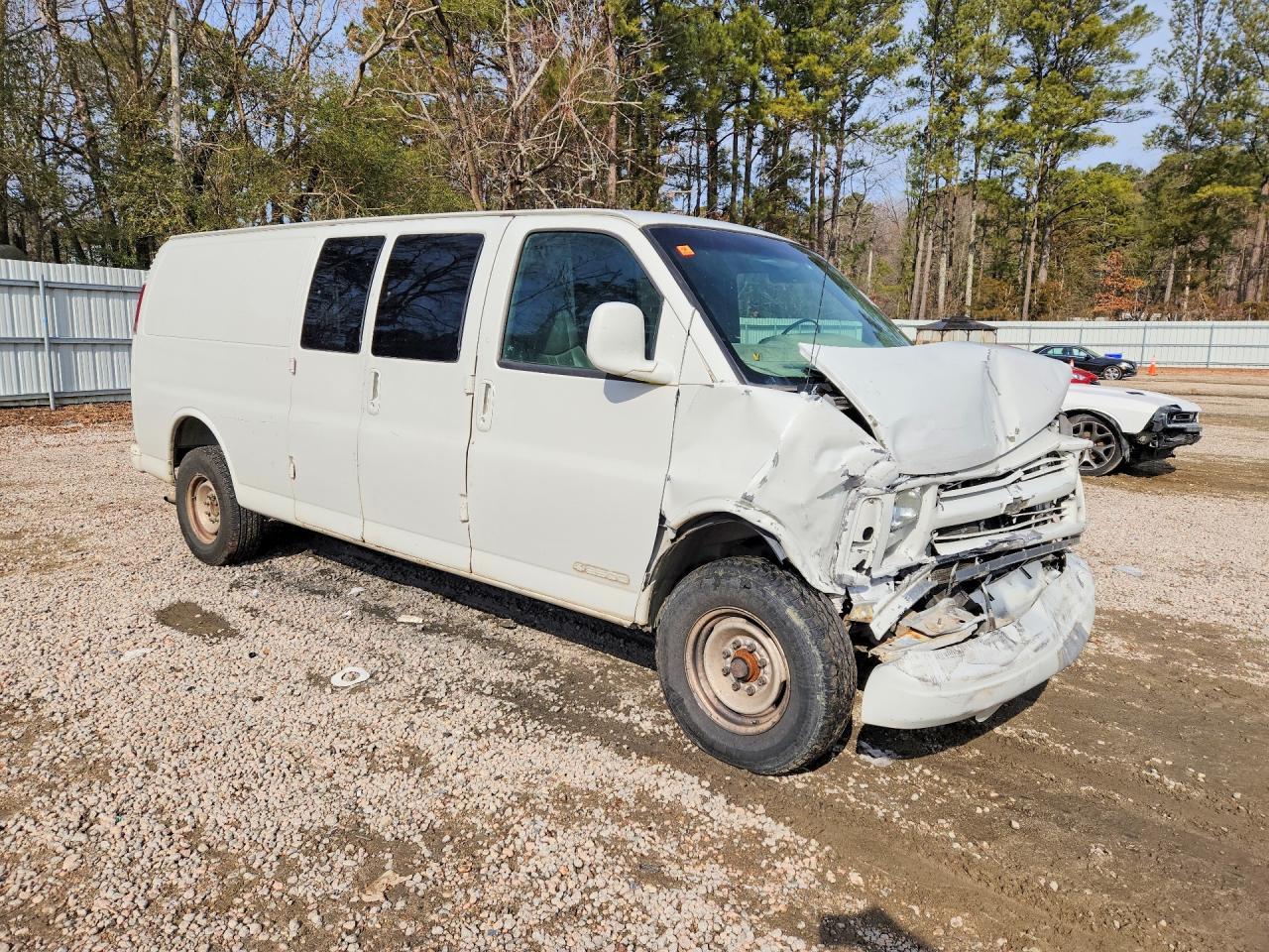 2002 Chevrolet Express G2500 Utility / Service Van