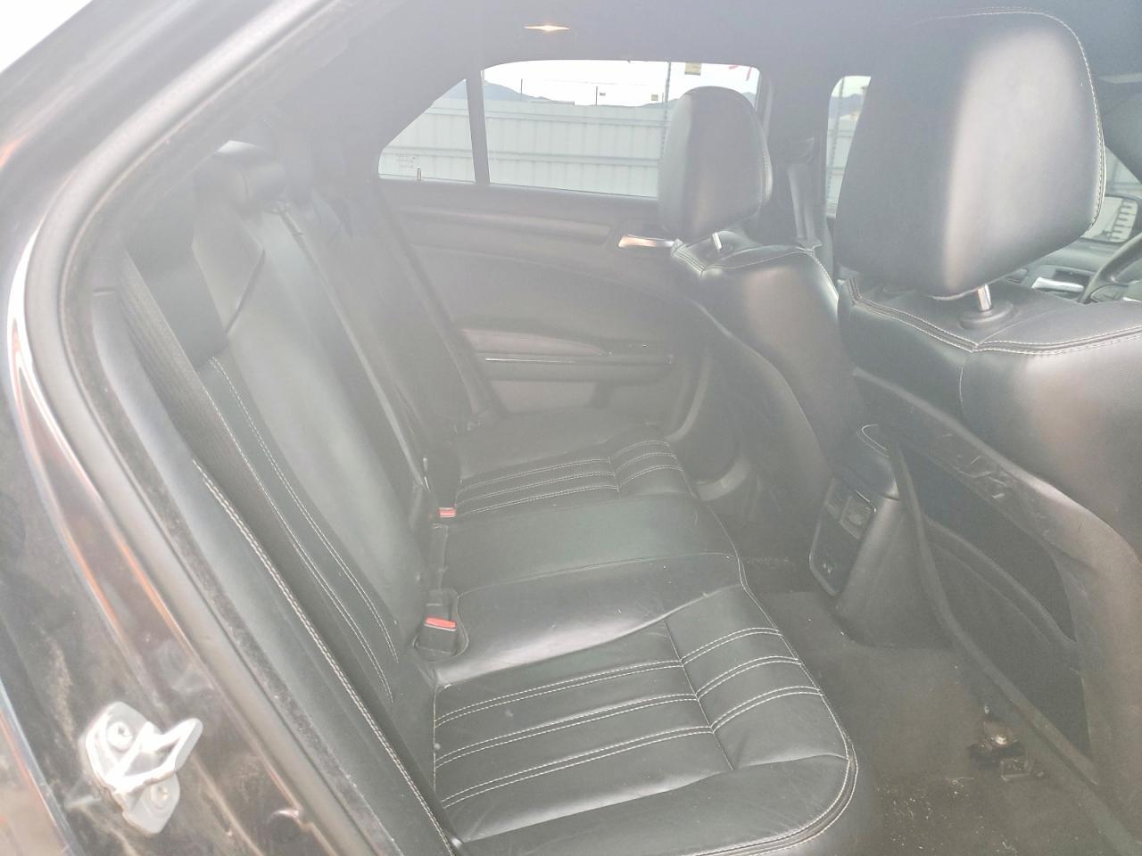 2015 Chrysler 300 s