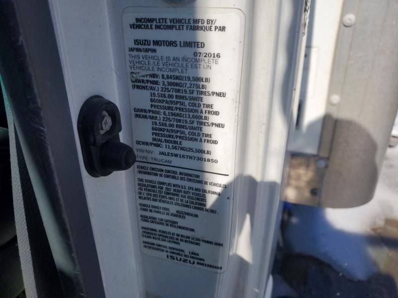 2017 Isuzu NRR