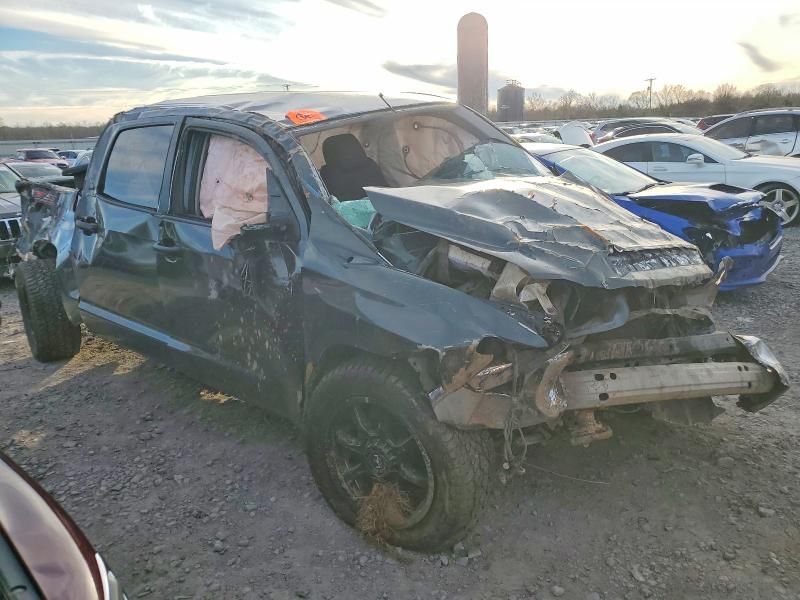 2016 Toyota Tundra Crewmax SR5