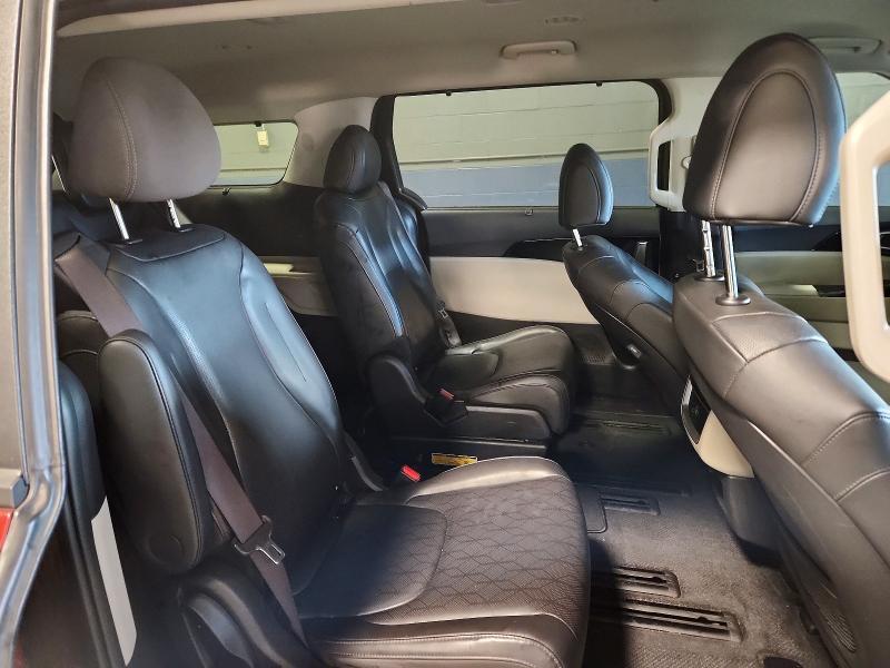 2024 KIA Carnival ex