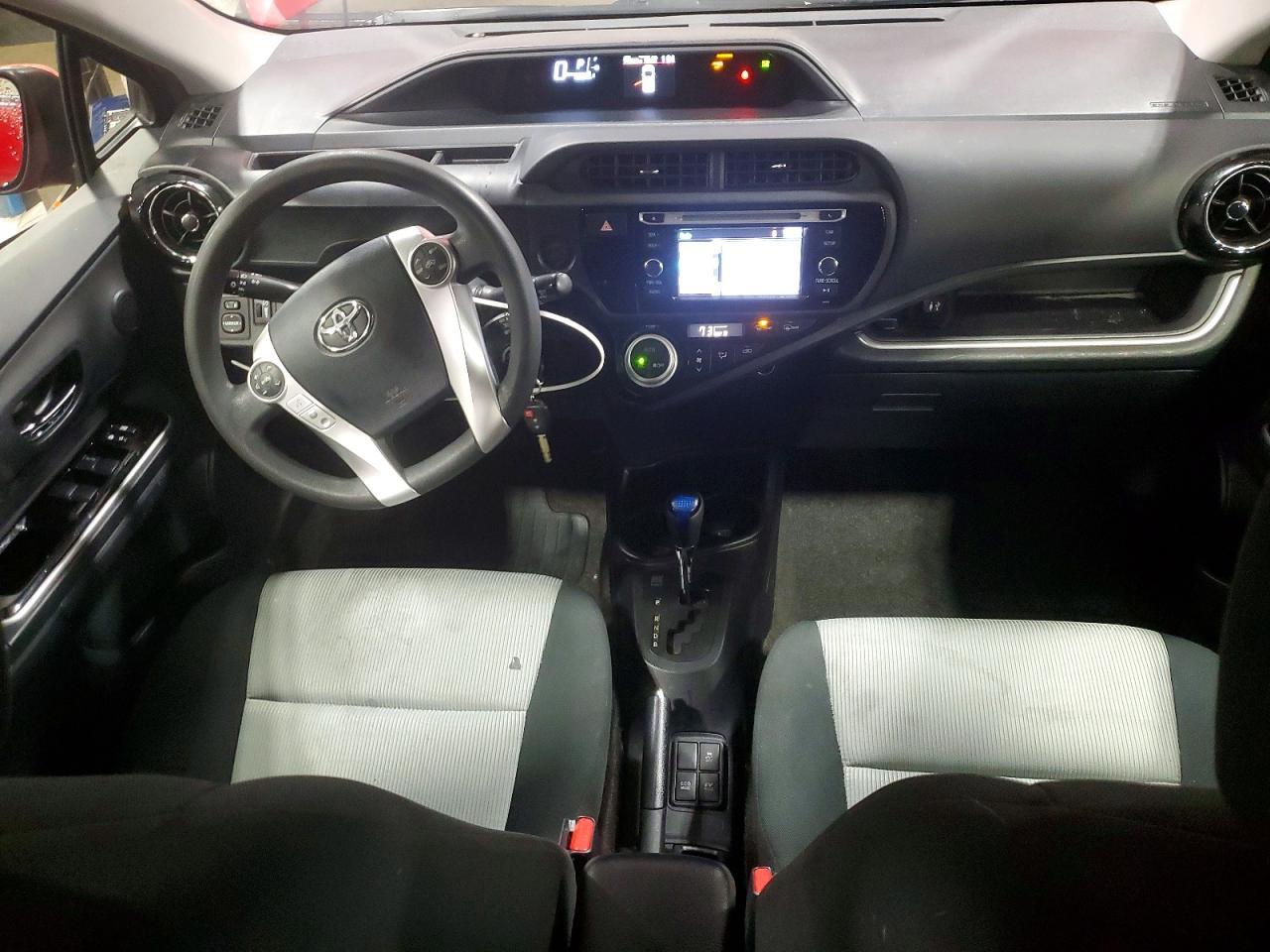 2015 Toyota Prius c