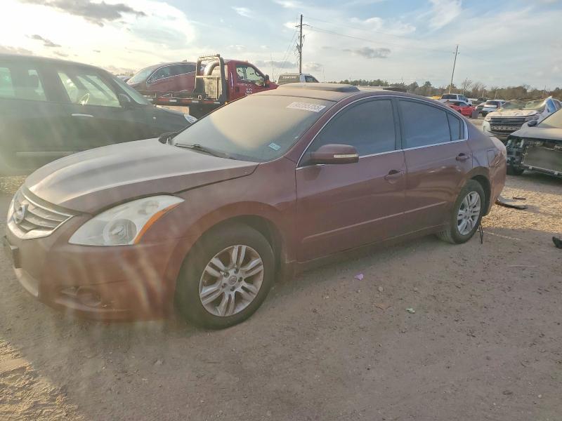 2010 Nissan Altima Base