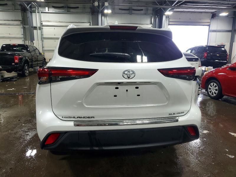 2022 Toyota Highlander xle