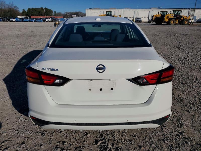 2020 Nissan Altima s