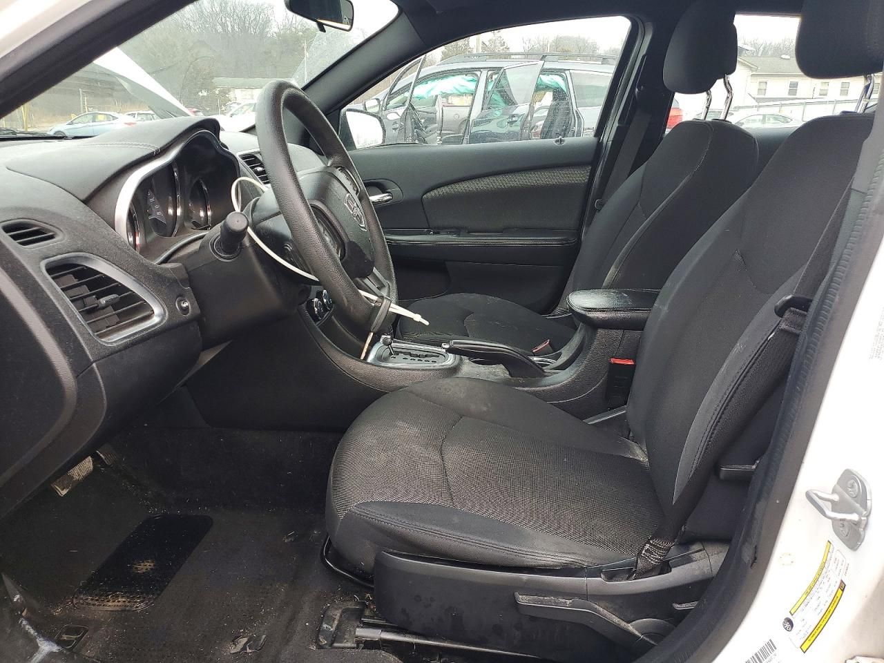 2014 Dodge Avenger se