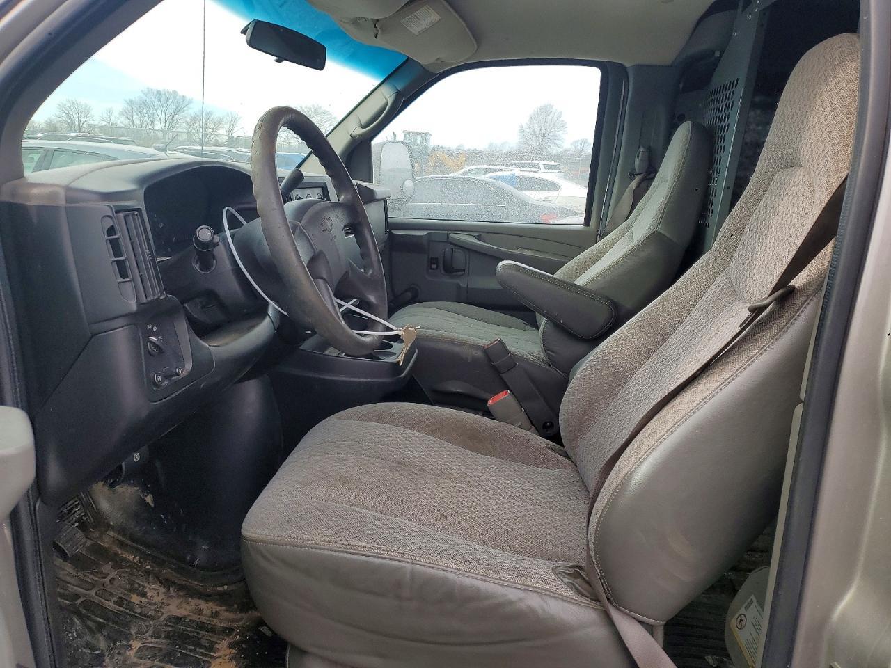 2004 Chevrolet Express 2500 Delivery van