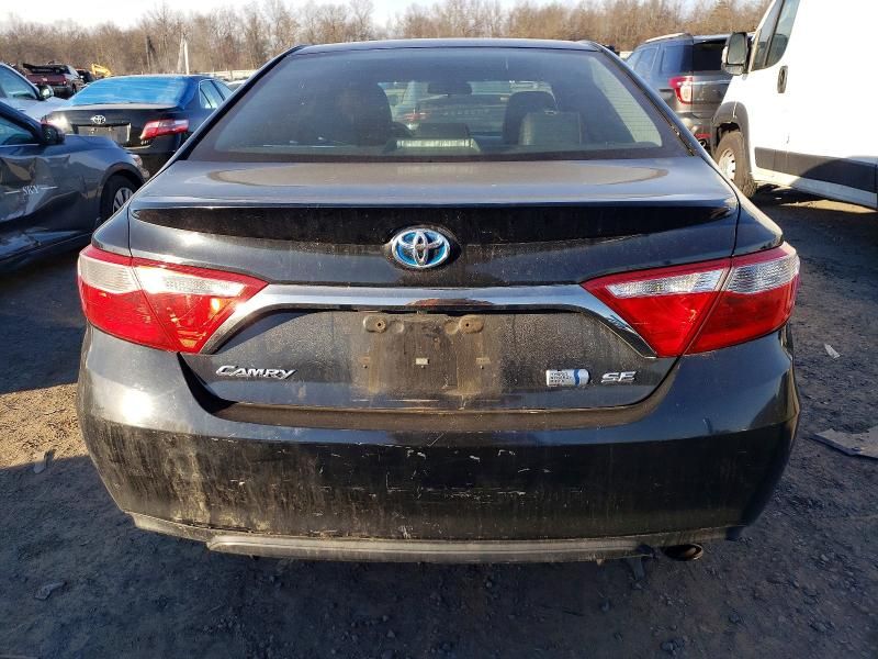 2015 Toyota Camry Hybrid