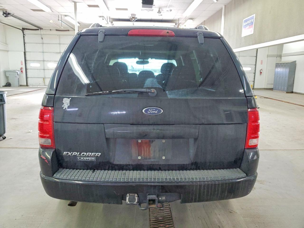 2004 Ford Explorer