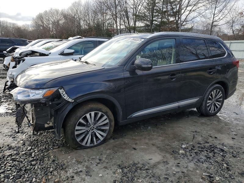 2020 Mitsubishi Outlander se