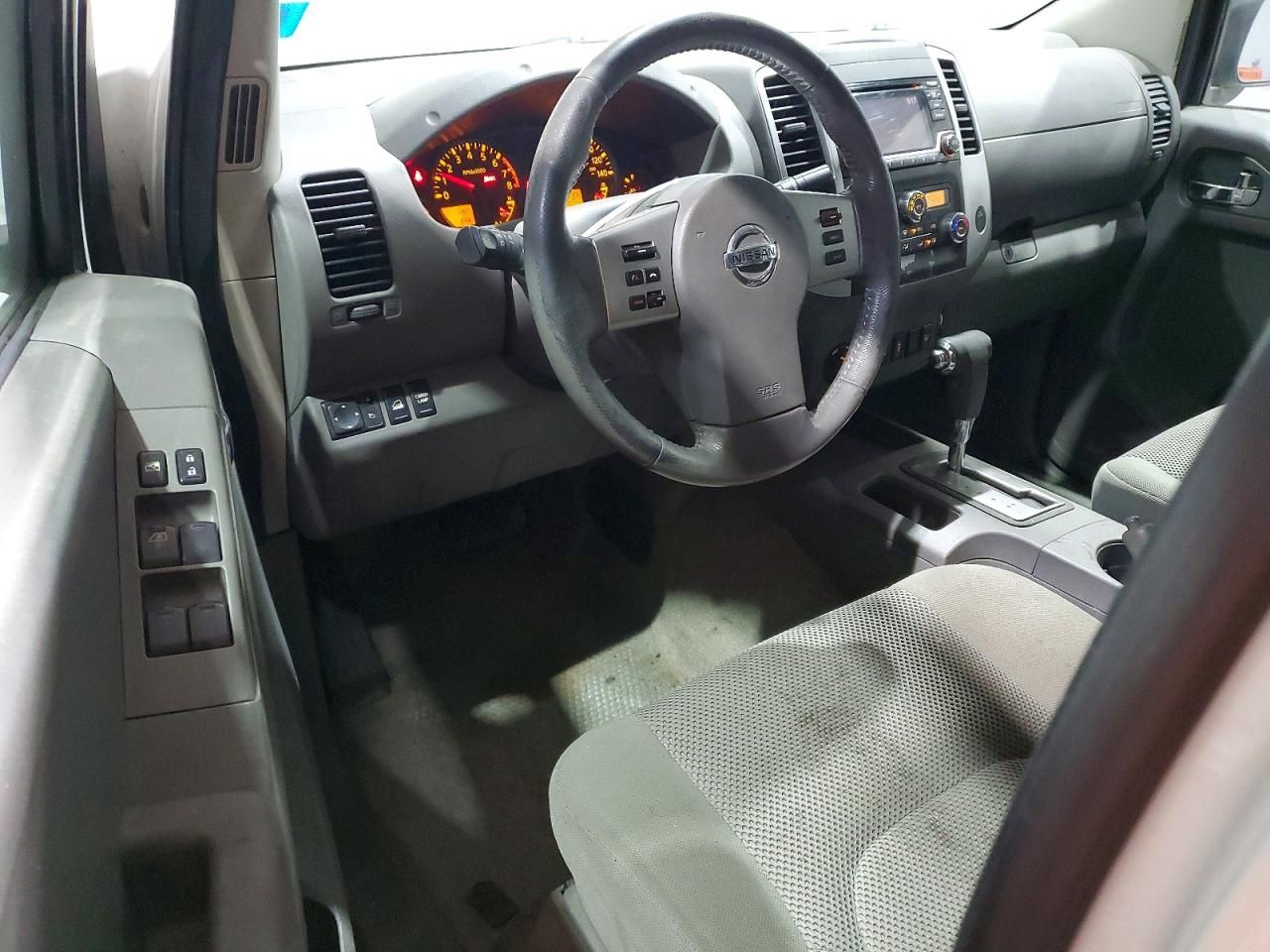 2016 Nissan Frontier s