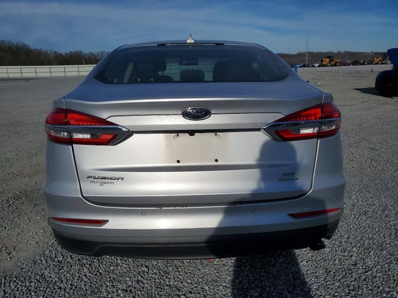 2019 Ford Fusion se
