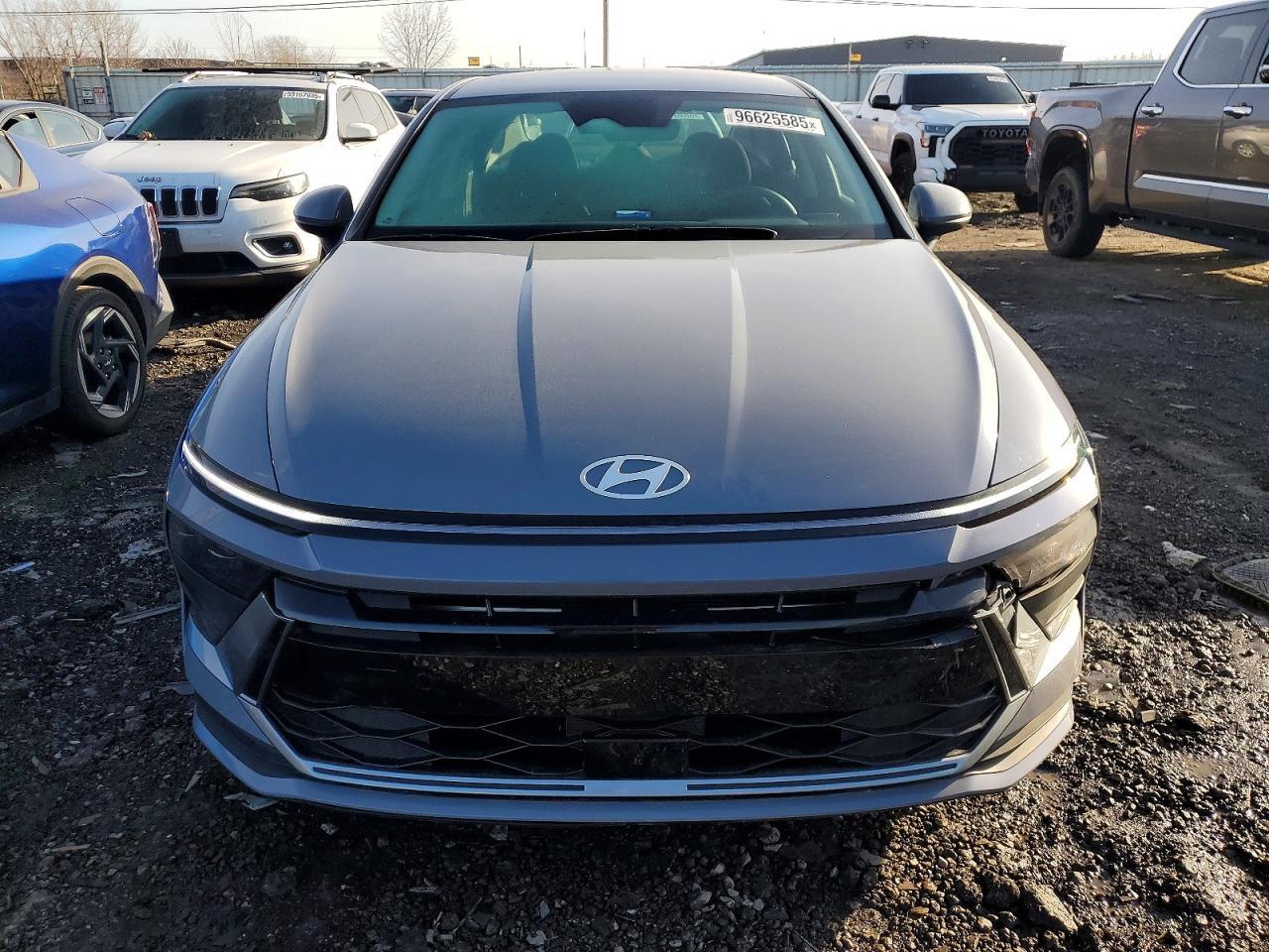 2025 Hyundai Sonata se