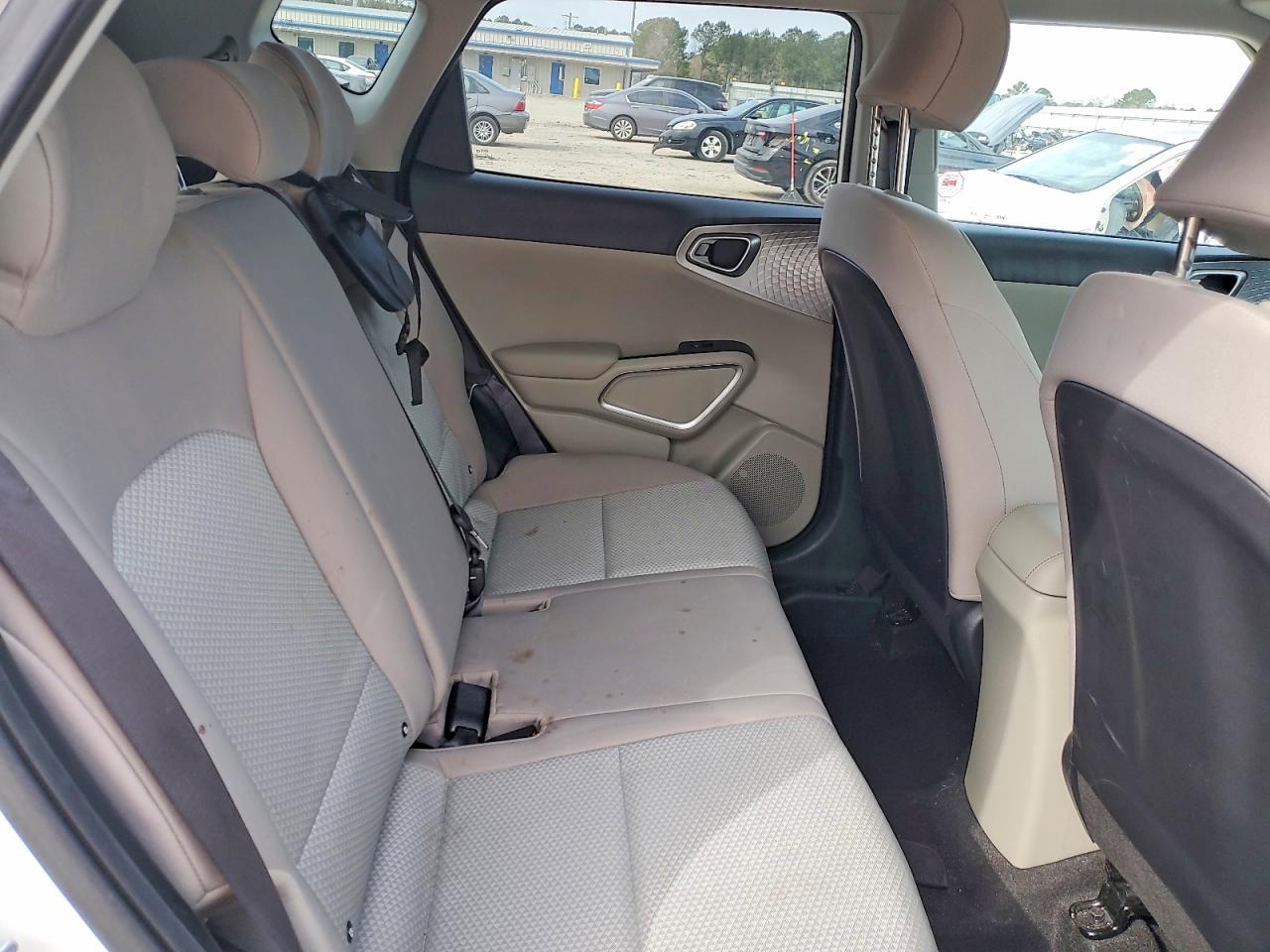 2021 KIA Soul lx
