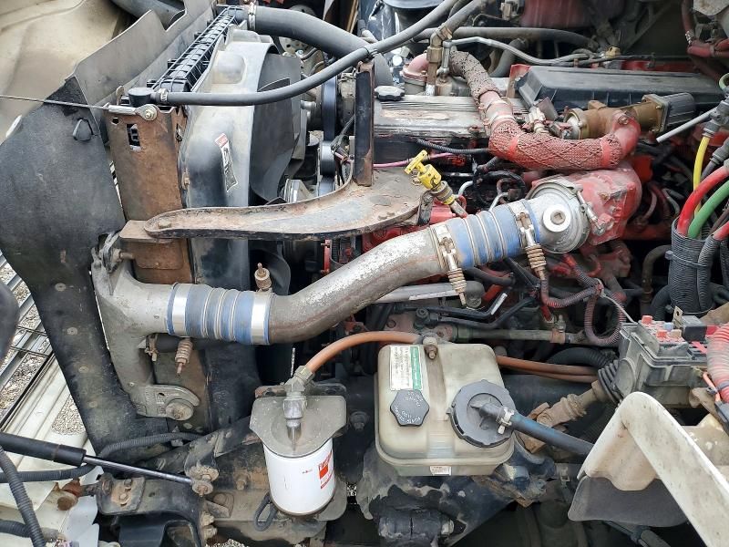 2014 Freightliner Business Class M2 Flatbed Truck