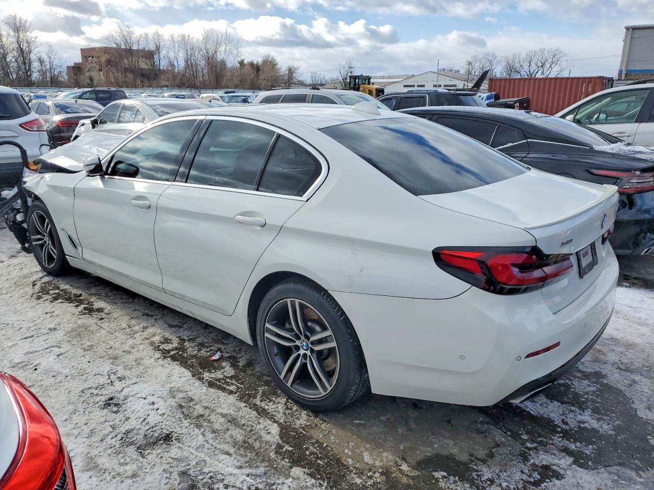 2021 BMW 530 xi