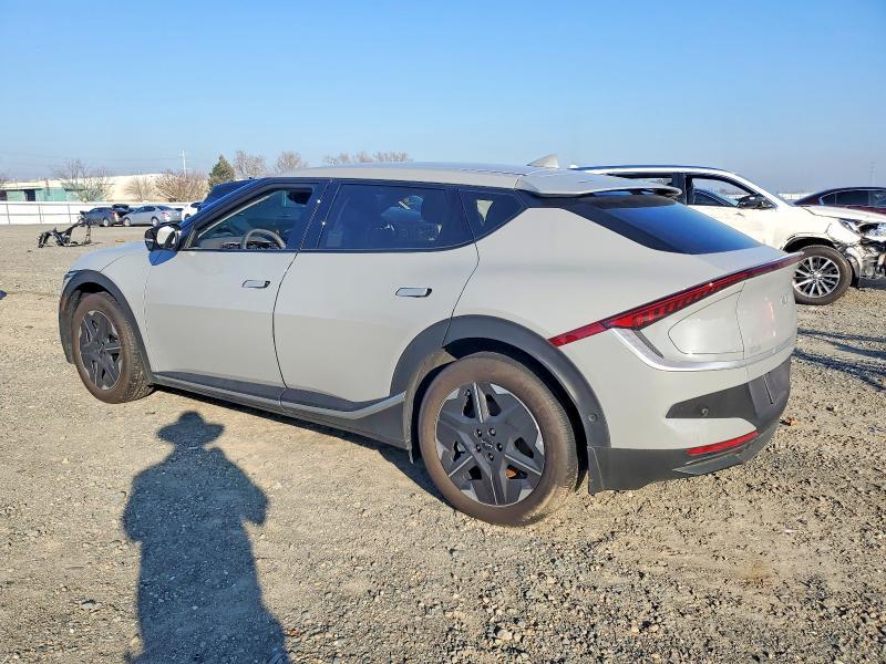 2025 KIA EV6 Light