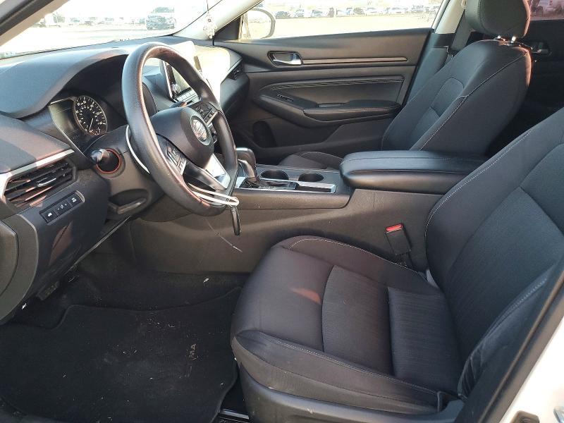 2019 Niss Altima 2.5 s