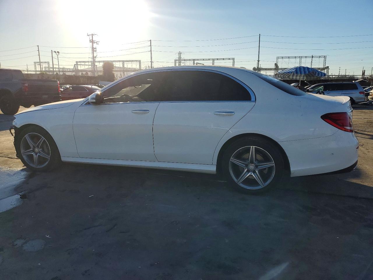 2017 Mercedes-Benz E 300