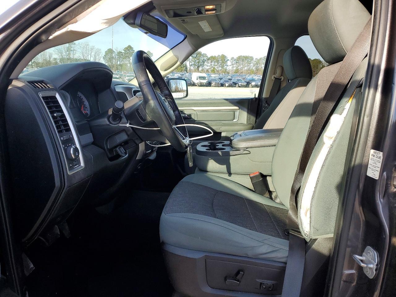 2015 Dodge Ram 1500 slt