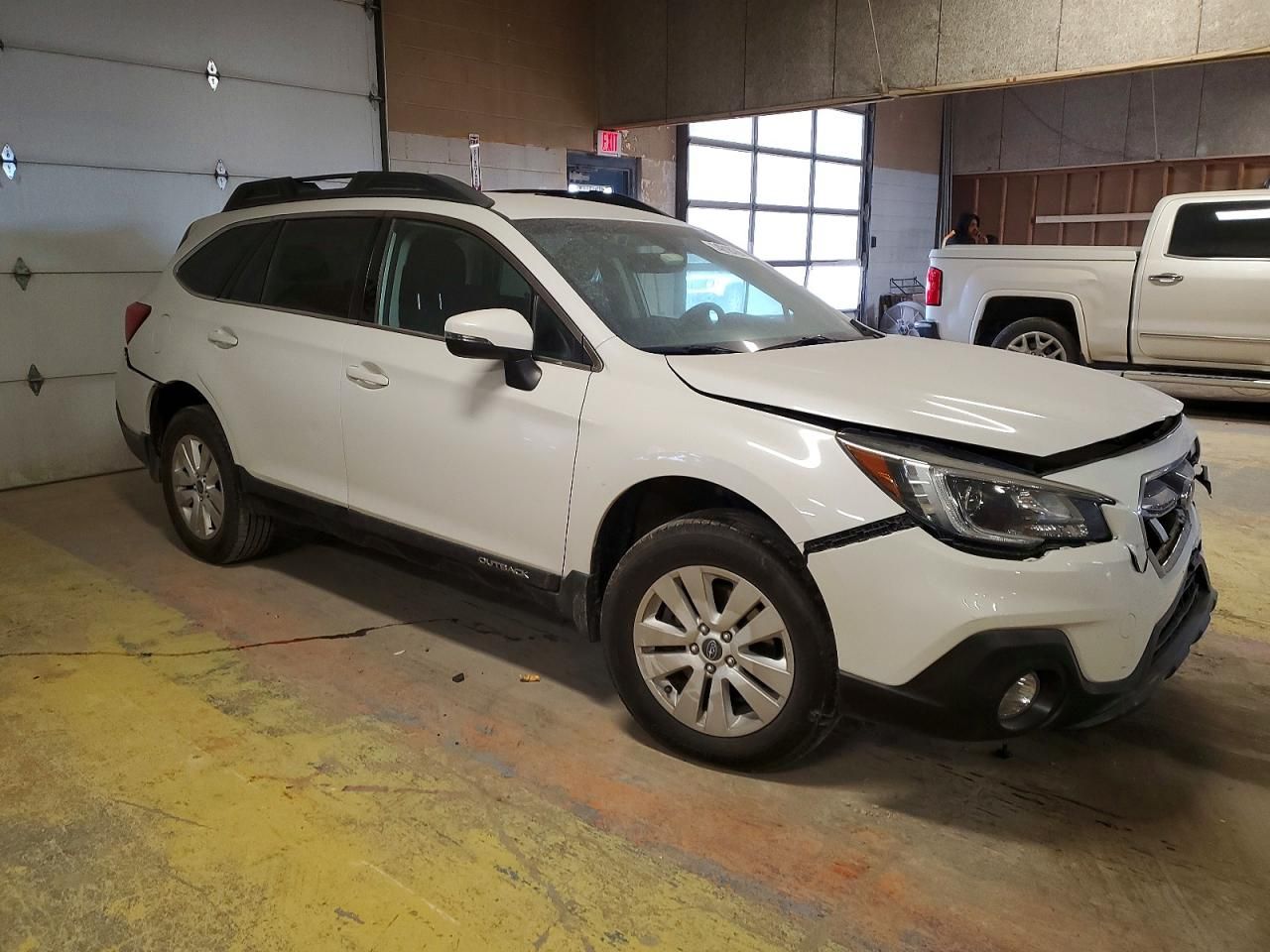 2018 Subaru Outback 2.5i Premium