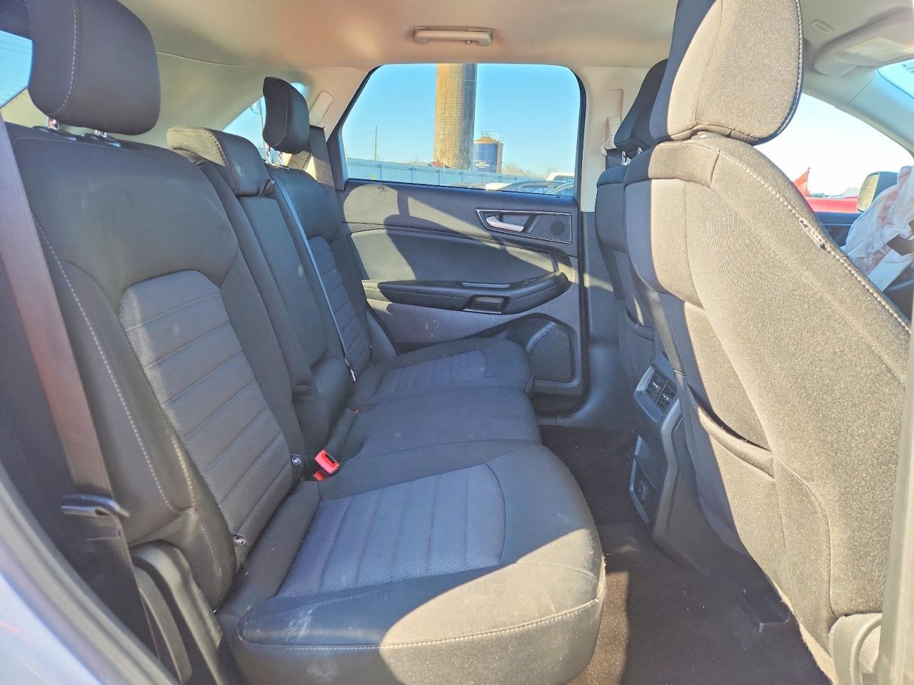 2020 Ford Edge se