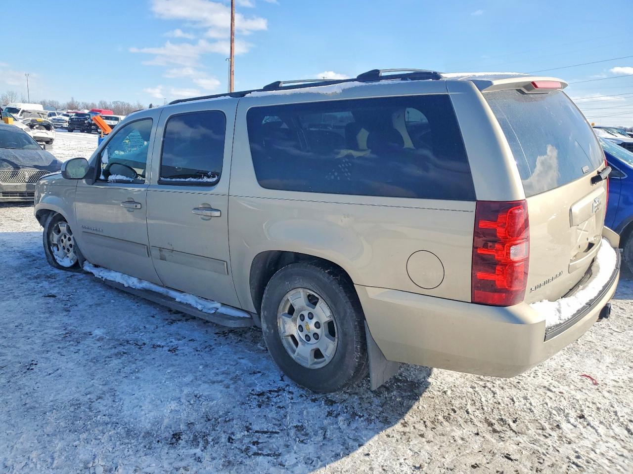 2011 Chevrolet Suburban C1500 ls