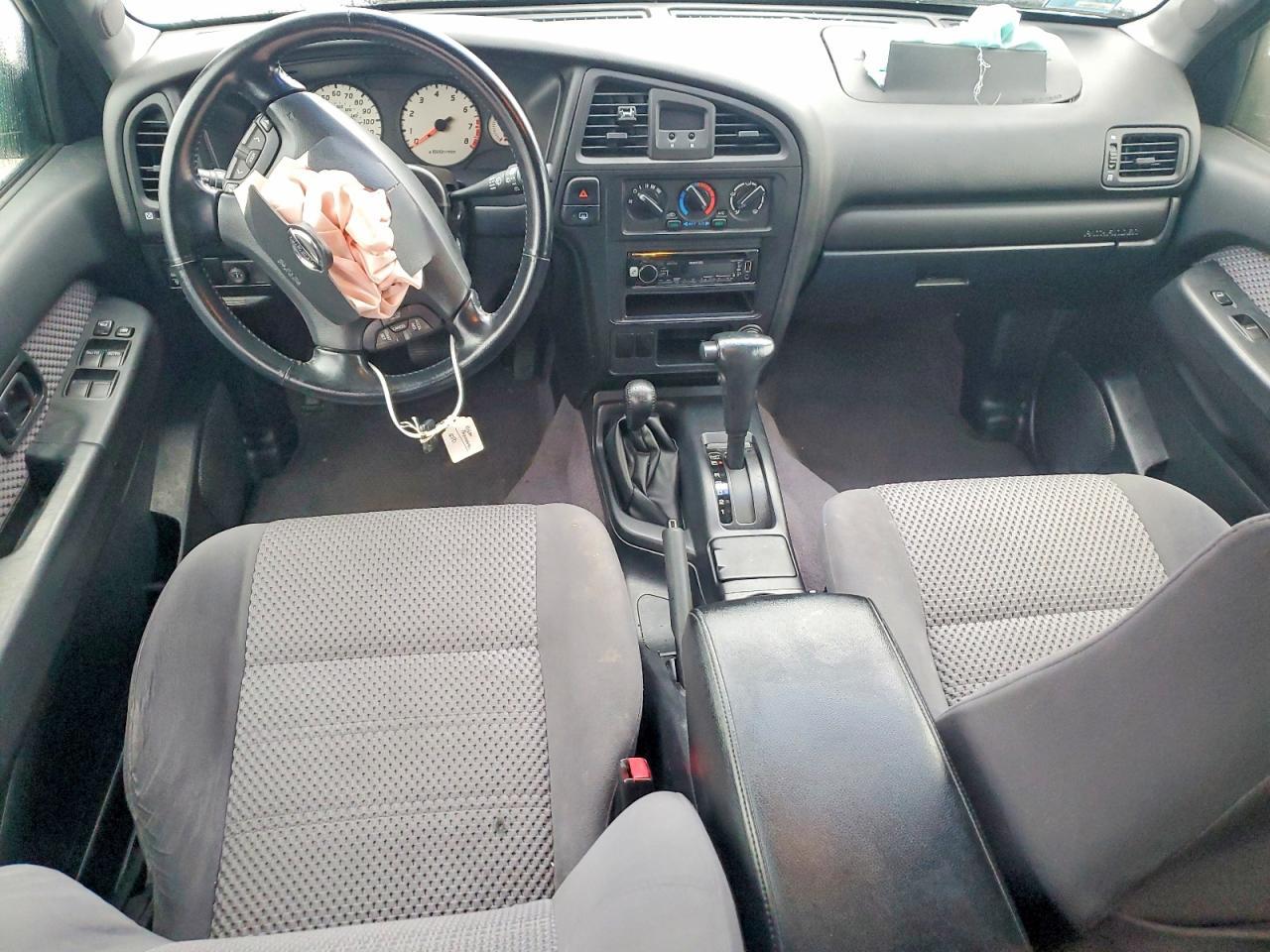 2002 Nissan Pathfinder le