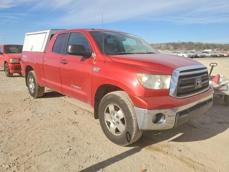 2011 Toyota Tundra Double cab SR5