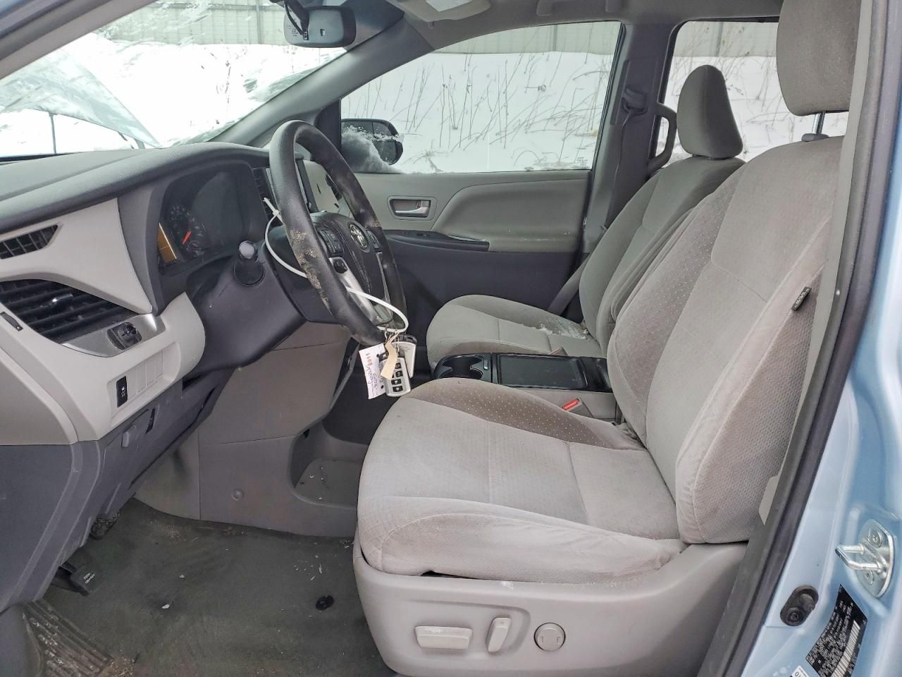 2015 Toyota Sienna le