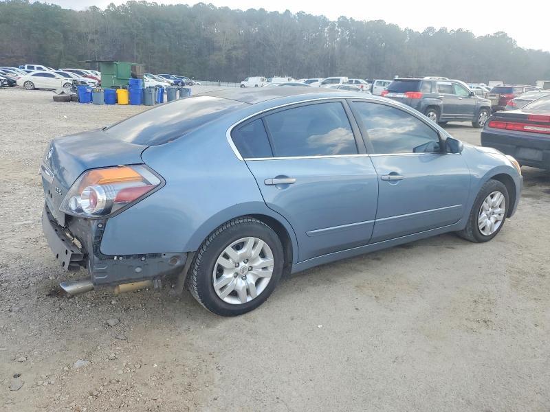2011 Nissan Altima Base