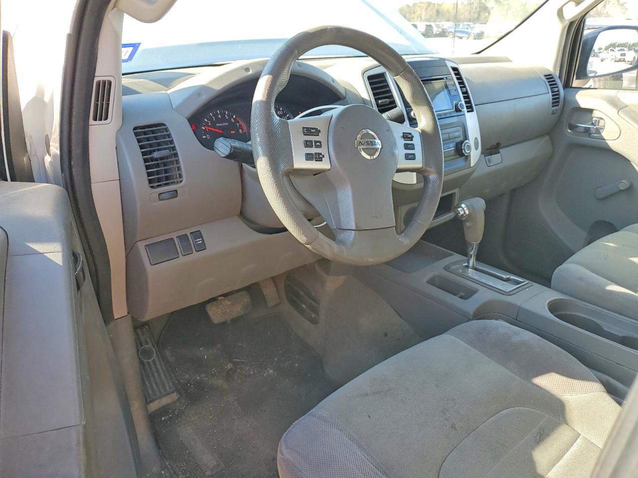 2017 Nissan Frontier s