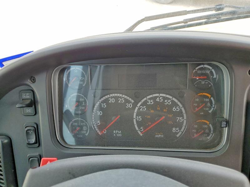 2022 Freightliner Chassis B2