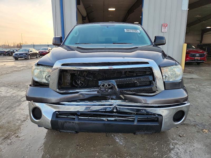 2011 Toyota Tundra Double cab SR5