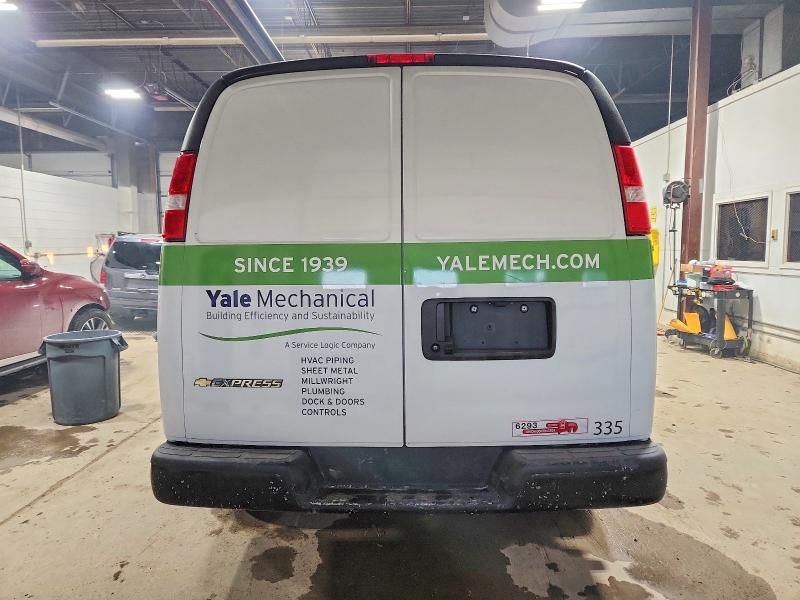 2025 Chevrolet Express G2500