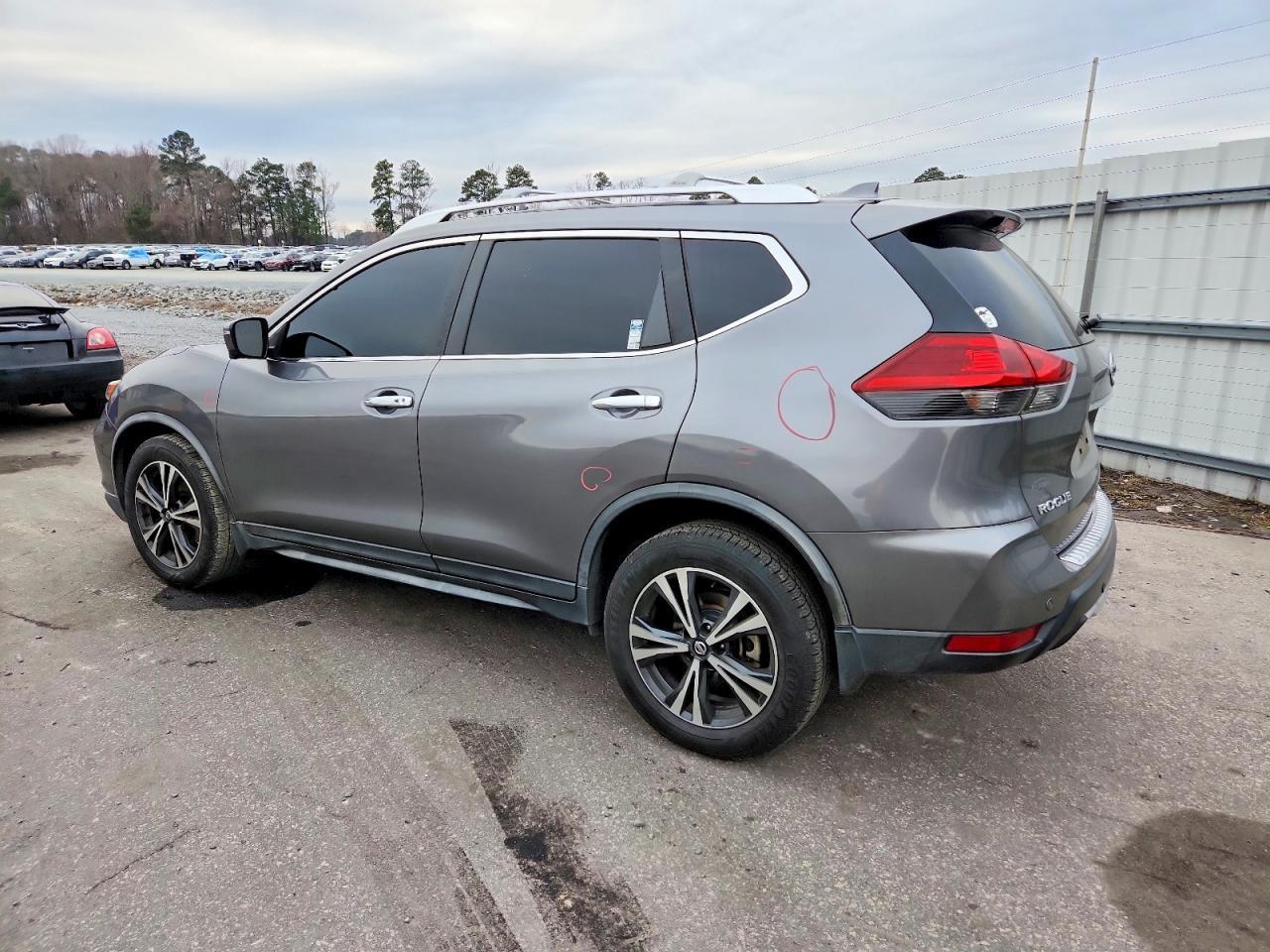 2020 Nissan Rogue s