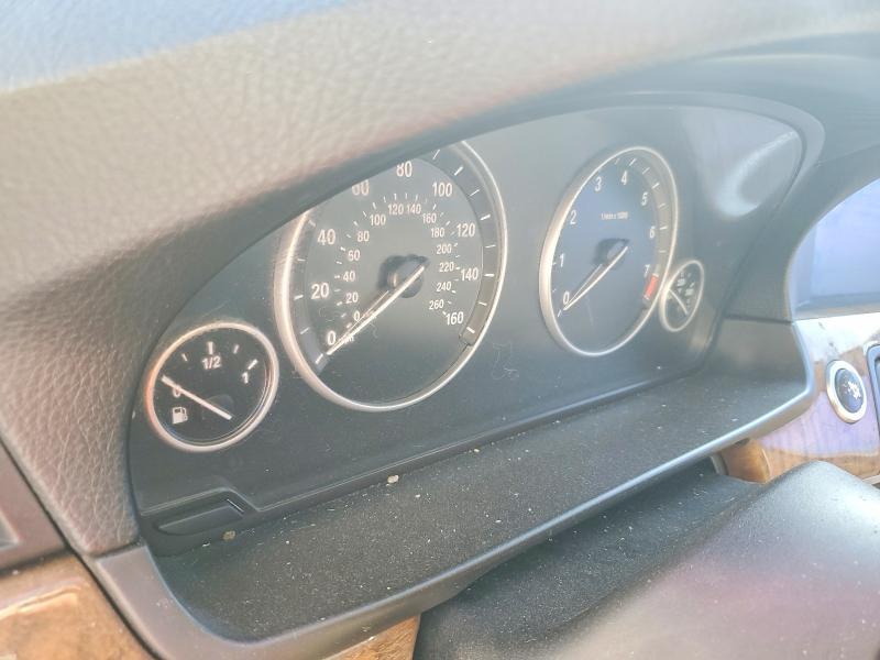 2011 BMW 528 i