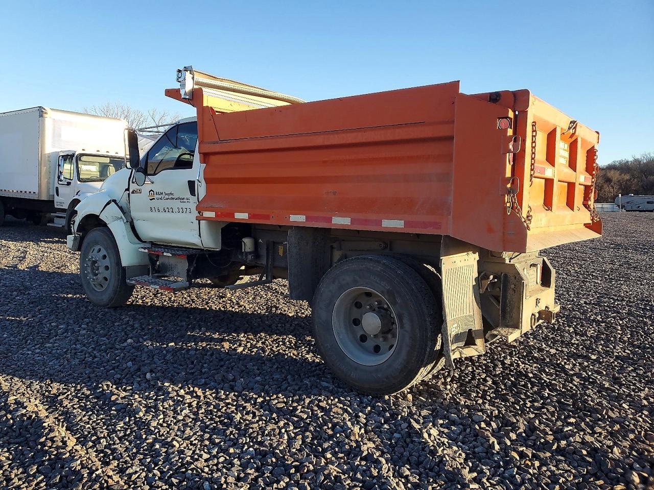 2006 Ford F750 Super Duty Dump Truck