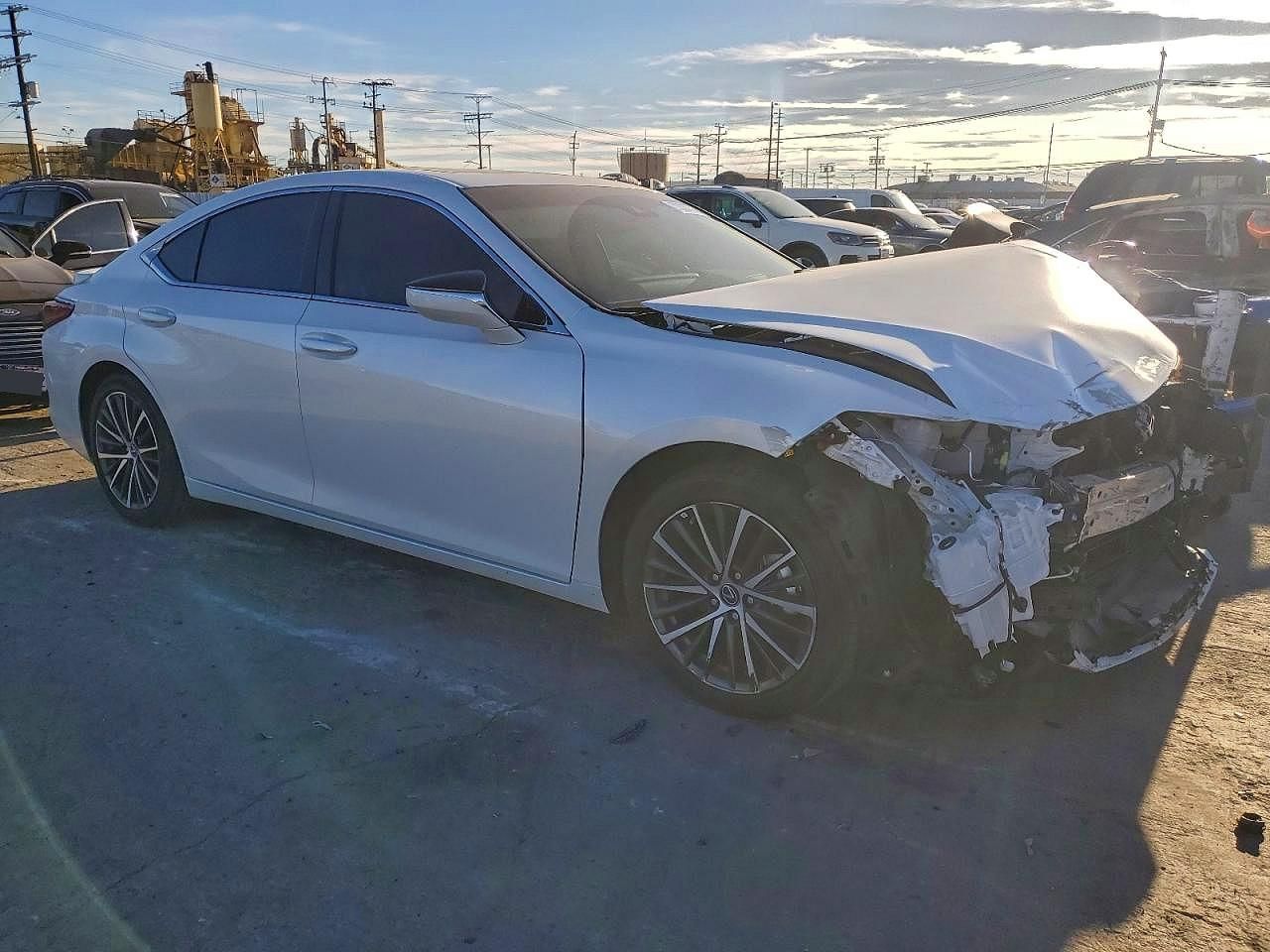 2025 Lexus Es 300h Base