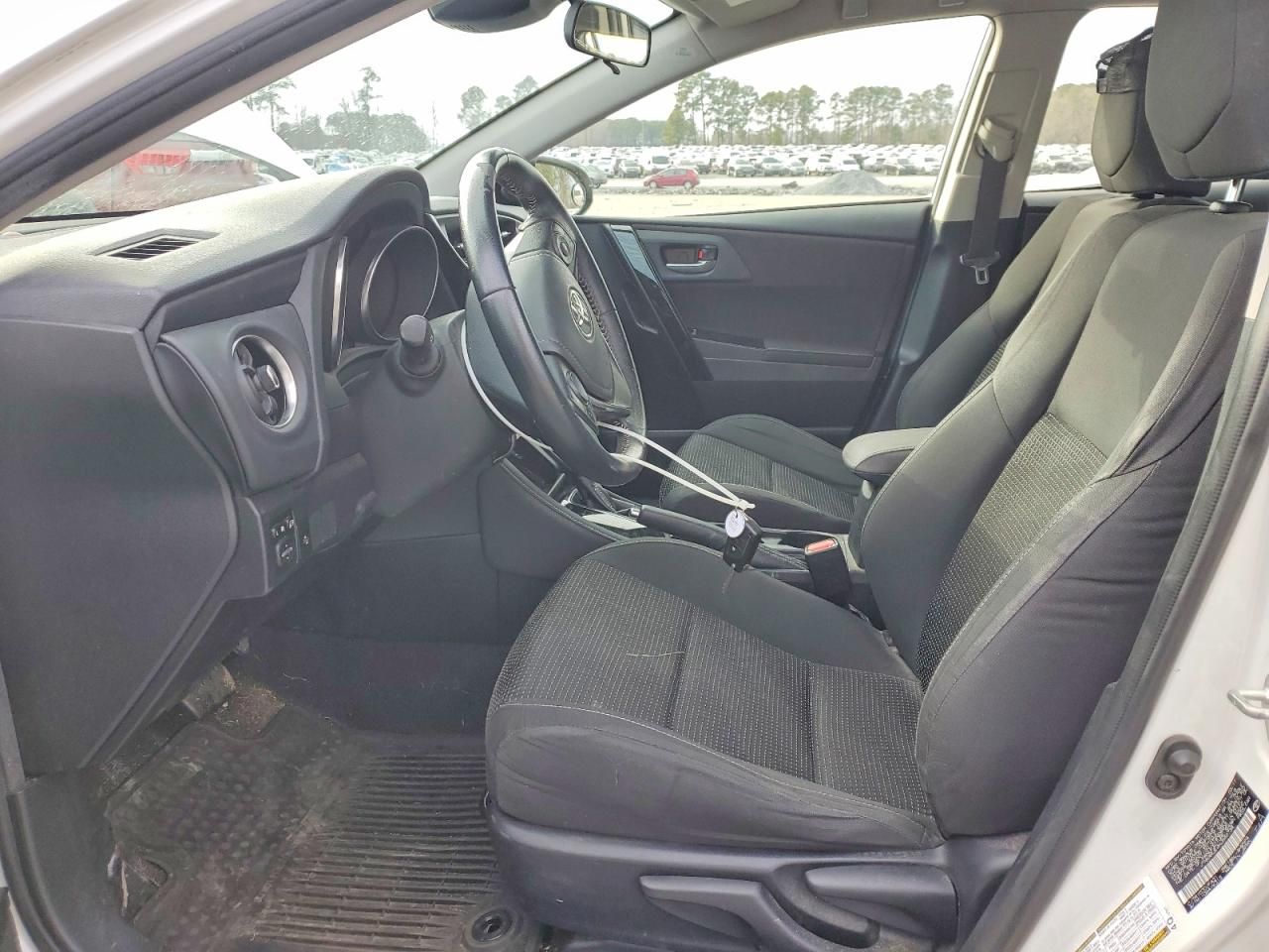 2017 Toyota Corolla im