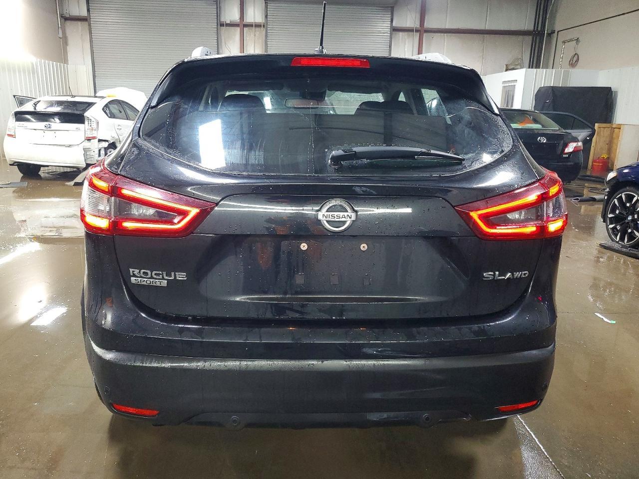 2022 Nissan Rogue Sport sl