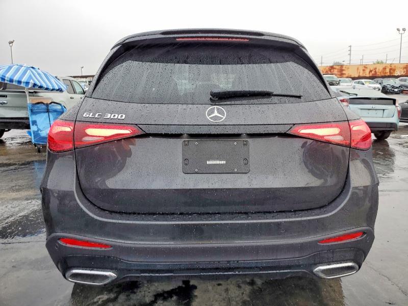2025 Mercedes-Benz Glc 300