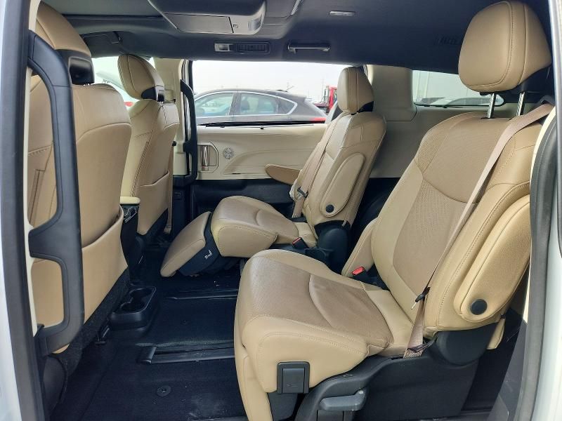 2024 Toyota Sienna Limited