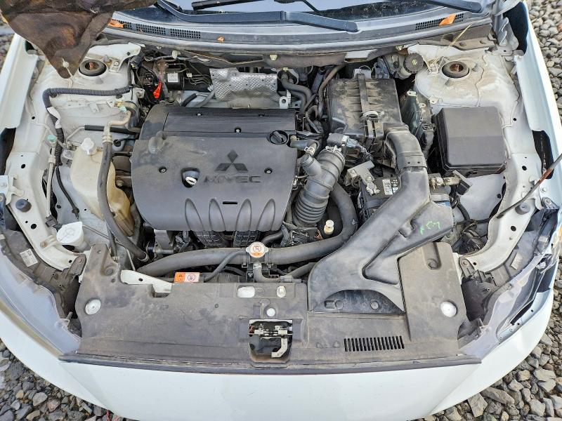 2015 Mitsubishi Lancer es